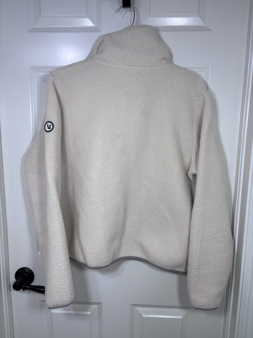 Vuori Alpine Sherpa Jacket Women’s L Cream Gray - Picture 7 of 8